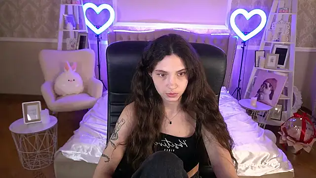 Snapshot of BabyFlowerr chatting on 03.17.25 BabyFlowerr online show from 03.17.25