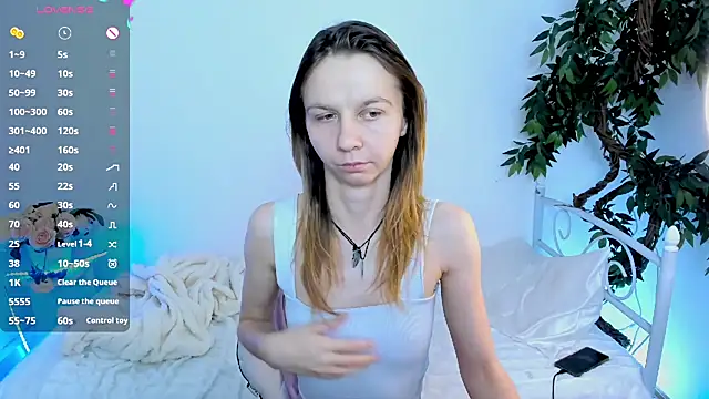 Snapshot of Bell_a_mi_ chatting on 03.28.26 Bell a mi online show from 03.28.26