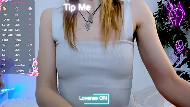 Snapshot of Bell_a_mi_ chatting on 04.08.26 Bell a mi online show from 04.08.26