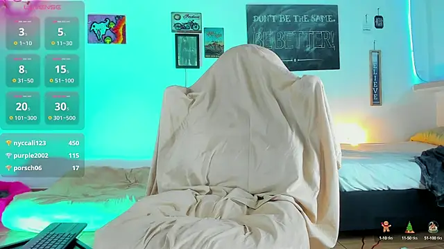 Snapshot of RyanCarter_ chatting on 01.15.25 RyanCarter online show from 01.15.25