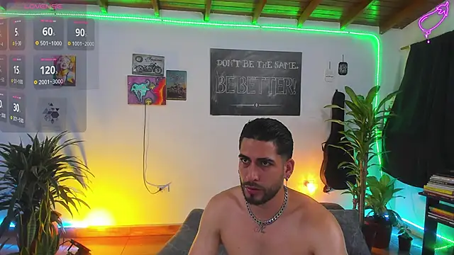 Snapshot of RyanCarter_ chatting on 10.13.25 RyanCarter online show from 10.13.25