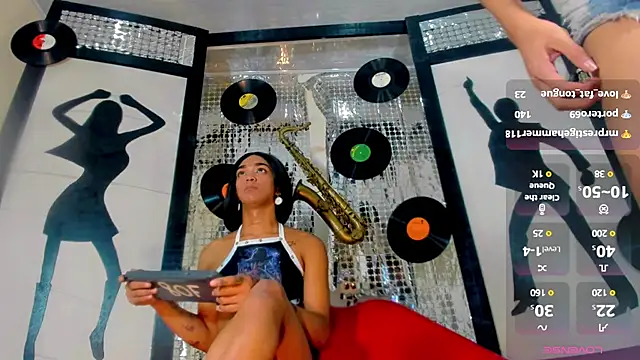 Snapshot of nickyminach_ chatting on 02.01.25 nickyminach online show from 02.01.25