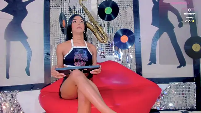 Snapshot of nickyminach_ chatting on 02.04.25 nickyminach online show from 02.04.25