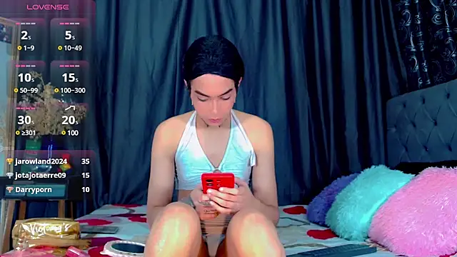 Snapshot of nickyminach_ chatting on 03.13.25 nickyminach online show from 03.13.25