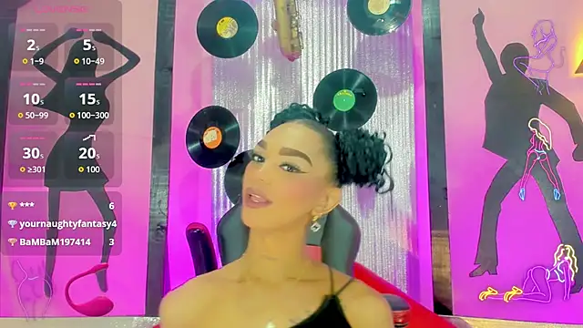 Snapshot of nickyminach_ chatting on 10.25.25 nickyminach online show from 10.25.25