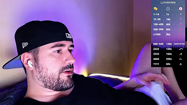 Snapshot of DominantTheo chatting on 02.24.25 DominantTheo online show from 02.24.25