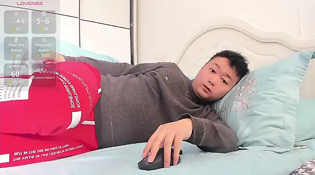 Snapshot of S00 chatting on 01.03.25 S00 online show from 01.03.25