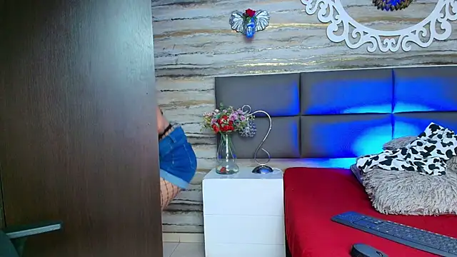 oliver  brown online show from 03.13.25