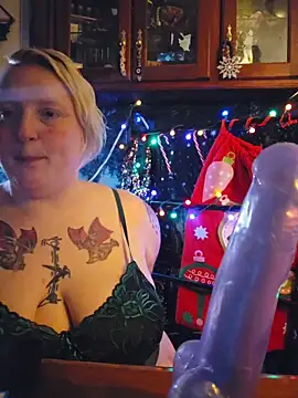 buxombosums online show from 12.21.25