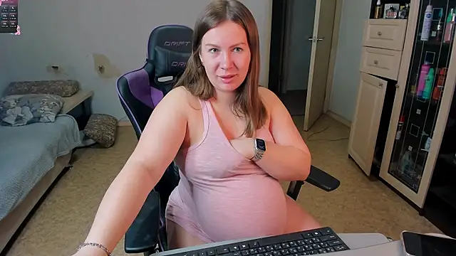 stella vestal online show from 03.08.26