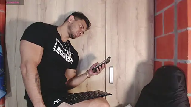GendersonFit online show from 07.05.26