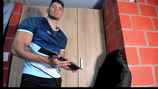 GendersonFit online show from 07.08.26