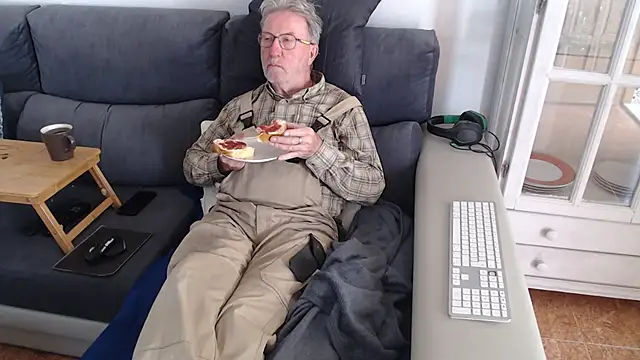 Nudelschwanz online show from 02.28.25