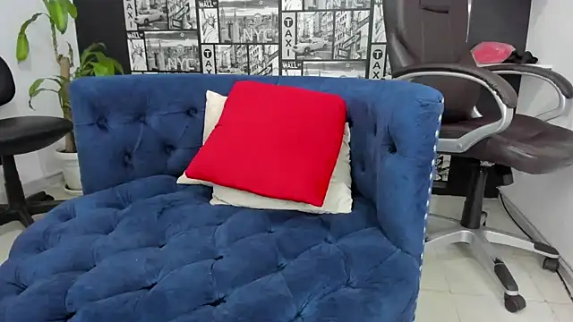 Isa And Natasha online show from 02.25.25