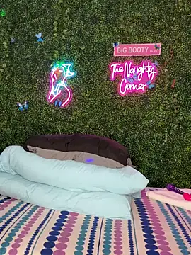 Snapshot of ThickAssRena chatting on 02.07.26 ThickAssRena online show from 02.07.26