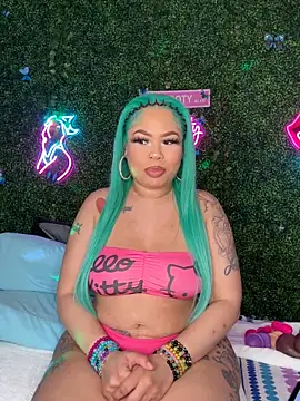 Snapshot of ThickAssRena chatting on 02.20.26 ThickAssRena online show from 02.20.26