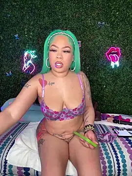 Snapshot of ThickAssRena chatting on 02.22.26 ThickAssRena online show from 02.22.26