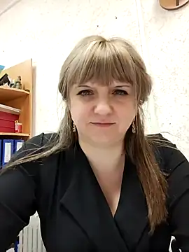 Snapshot of Office_Albertina chatting on 01.14.25 Office Albertina online show from 01.14.25