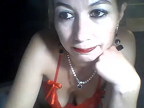 Snapshot of Olesja chatting on 06.25.26 Olesja online show from 06.25.26