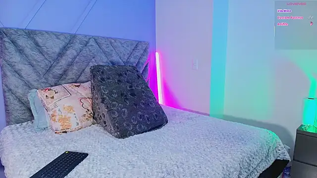 emmajohnss online show from 10.09.25