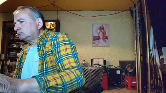 Snapshot of jeanlulu chatting on 05.16.26 jeanlulu online show from 05.16.26