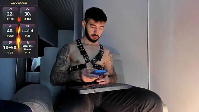 MarkWalker   online show from 03.30.26