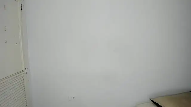 Snapshot of kristyl_paez chatting on 04.18.26 kristyl paez online show from 04.18.26