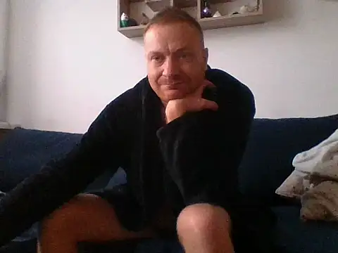 82liska online show from 10.27.25