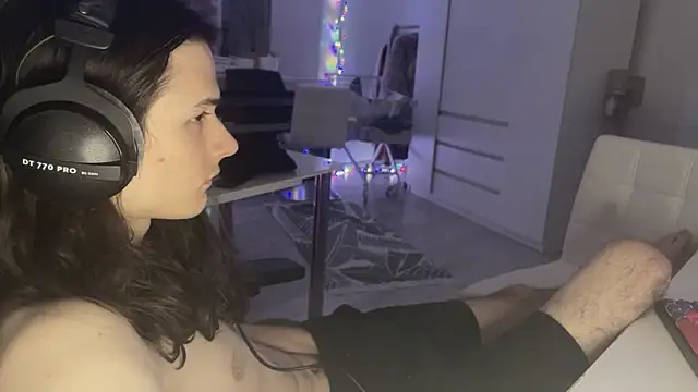 CandyChell online show from 02.05.26