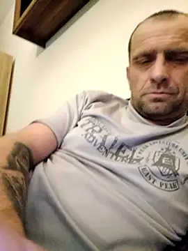 Snapshot of Roman0798 chatting on 12.18.24 Roman0798 online show from 12.18.24