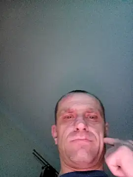 Snapshot of Roman0798 chatting on 02.14.25 Roman0798 online show from 02.14.25