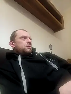 Snapshot of Roman0798 chatting on 03.17.25 Roman0798 online show from 03.17.25