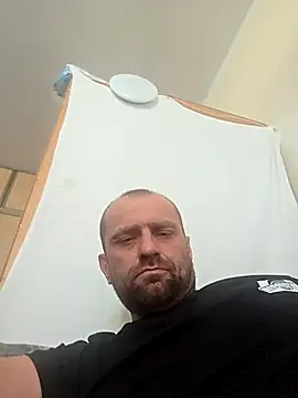 Snapshot of Roman0798 chatting on 09.28.25 Roman0798 online show from 09.28.25