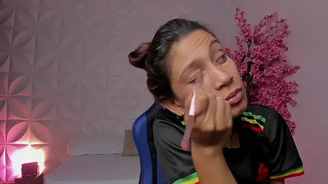 cora 22 online show from 03.25.26