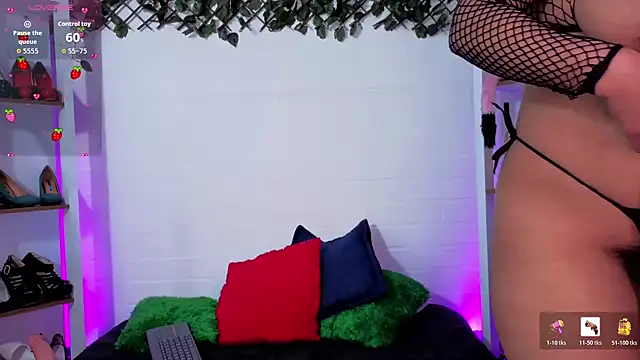 louise nails online show from 04.20.26
