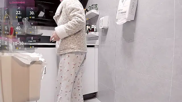 Vivian-6 online show from 03.08.26