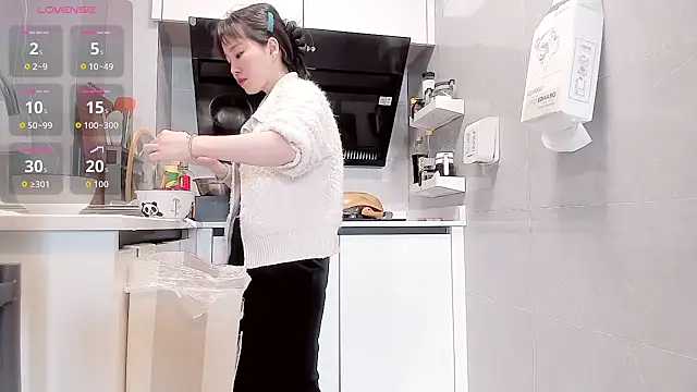 Vivian-6 online show from 03.28.26