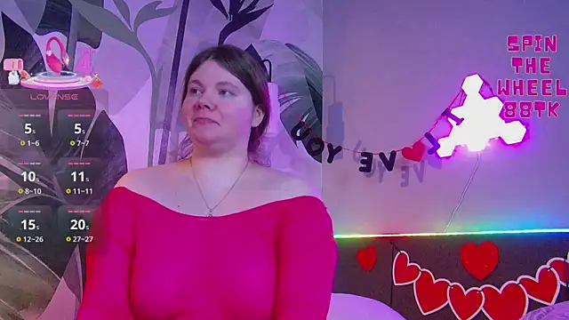 Snapshot of RubyValen chatting on 02.14.26 RubyValen online show from 02.14.26