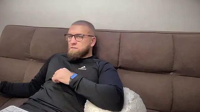 Bear bear  online show from 12.31.24