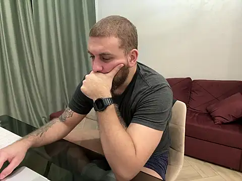 Bear bear  online show from 03.10.25