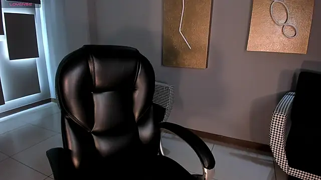 JuanitaClay online show from 10.31.25