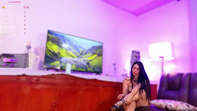 lara giraldo online show from 03.05.26