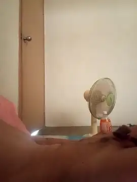 Snapshot of hughug123456 chatting on 09.09.25 hughug123456 online show from 09.09.25