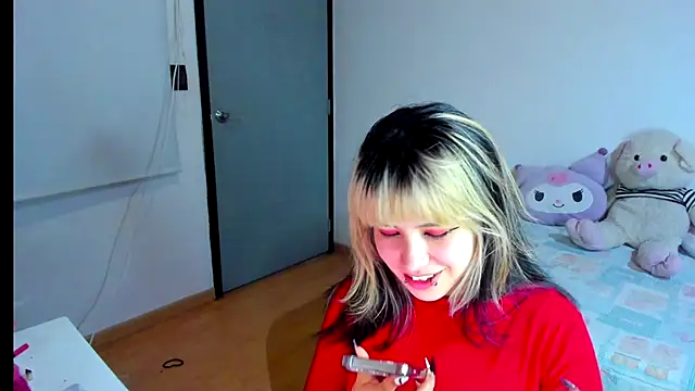 Akane-Mou online show from 12.04.24