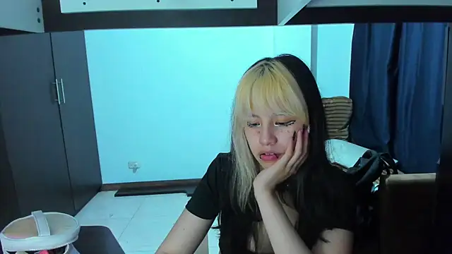 Akane-Mou online show from 02.23.25