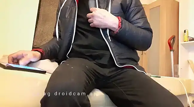 uk-bobbie-uk online show from 02.07.25