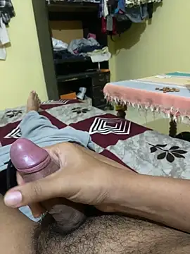 Snapshot of 1FunBoy chatting on 11.01.25 1FunBoy online show from 11.01.25