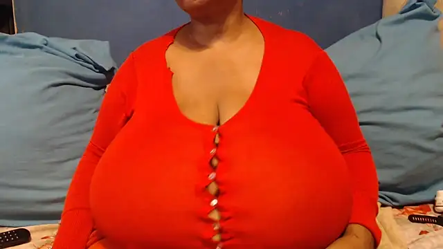 CUTEFIRMMELONSS online show from 02.15.26