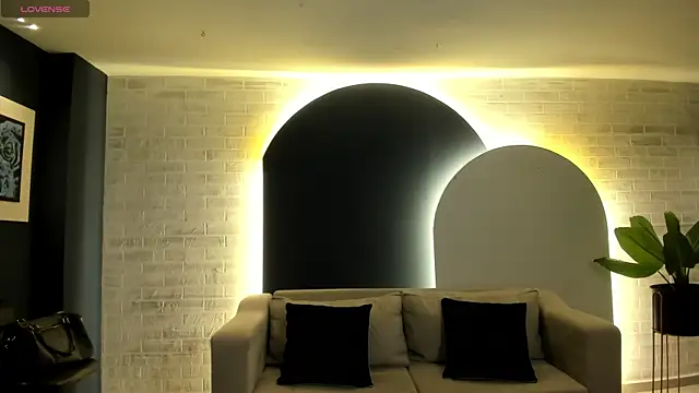 MariamRivera  online show from 02.02.25