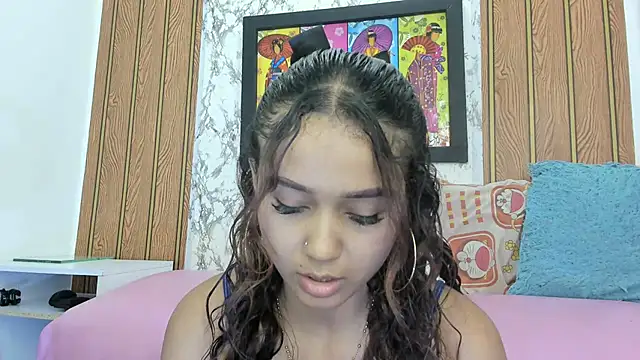 Snapshot of MarianaManzur chatting on 07.03.26 MarianaManzur online show from 07.03.26